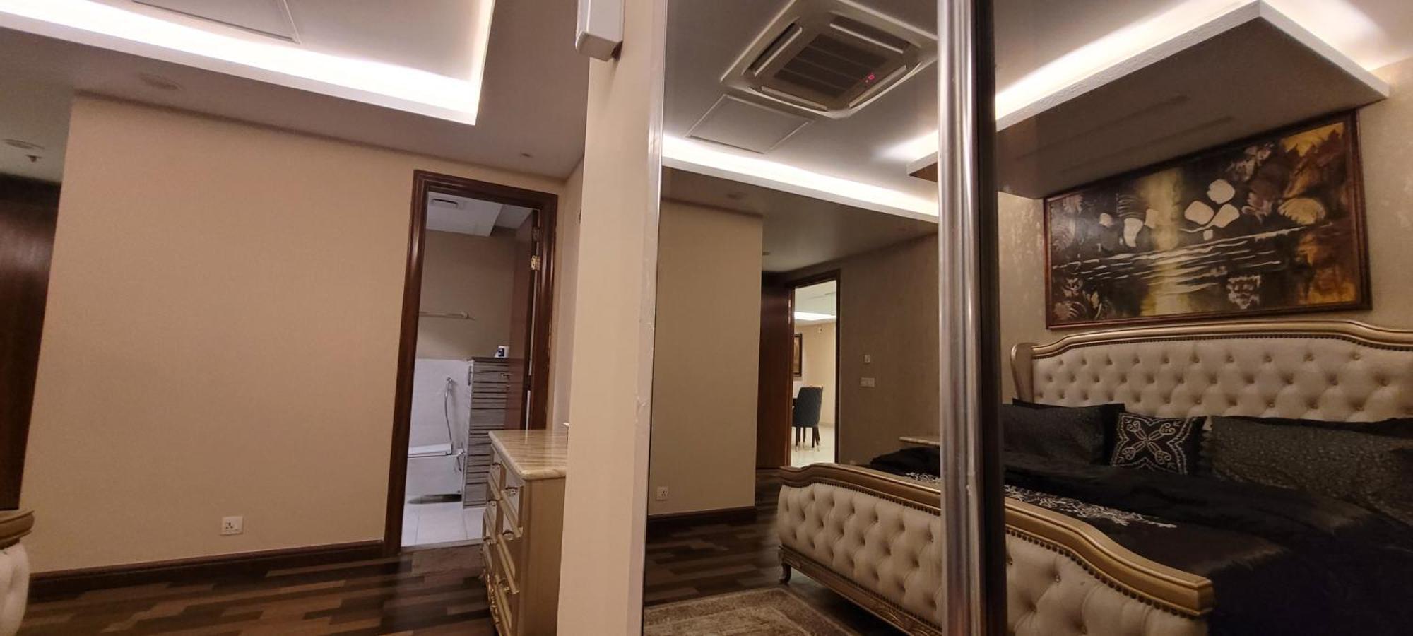 Goldcrest Luxury Apartments Lahore Exterior foto