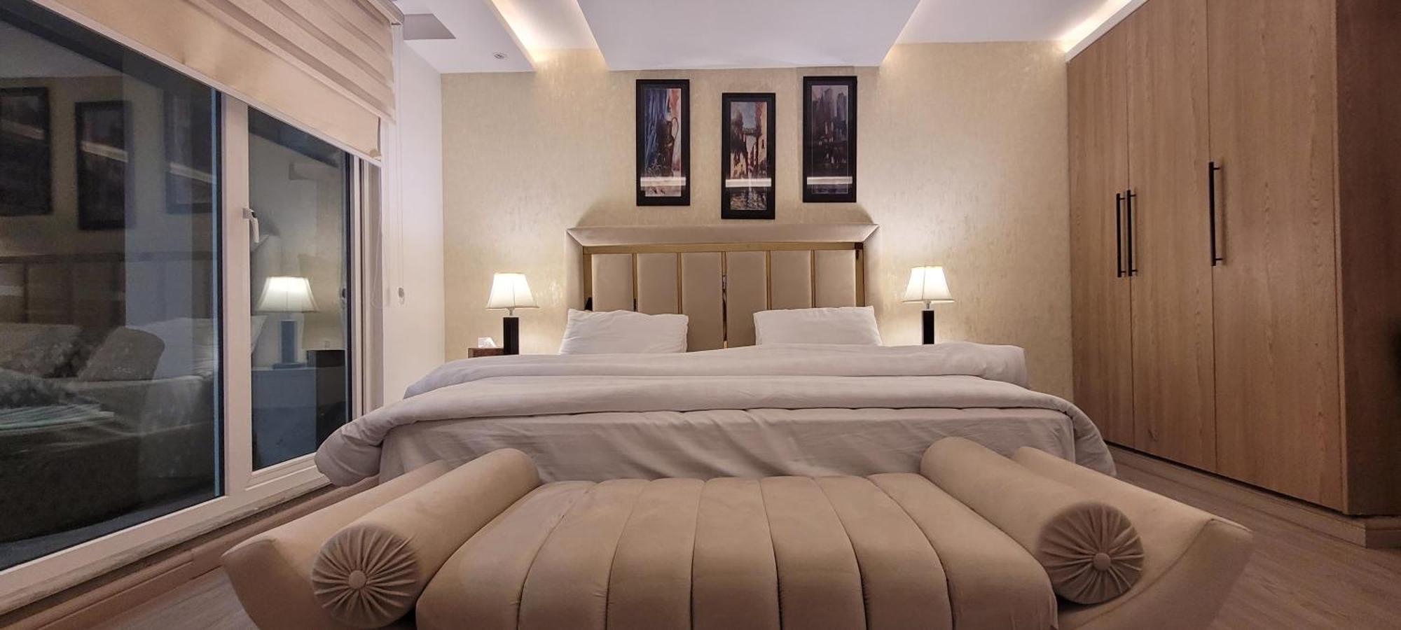 Goldcrest Luxury Apartments Lahore Exterior foto