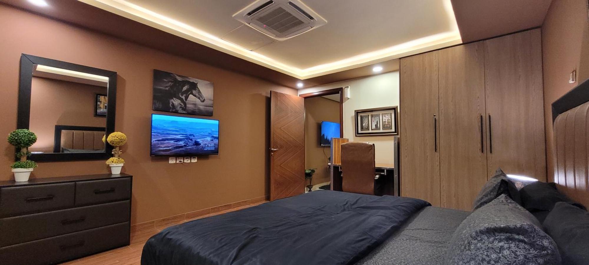 Goldcrest Luxury Apartments Lahore Exterior foto